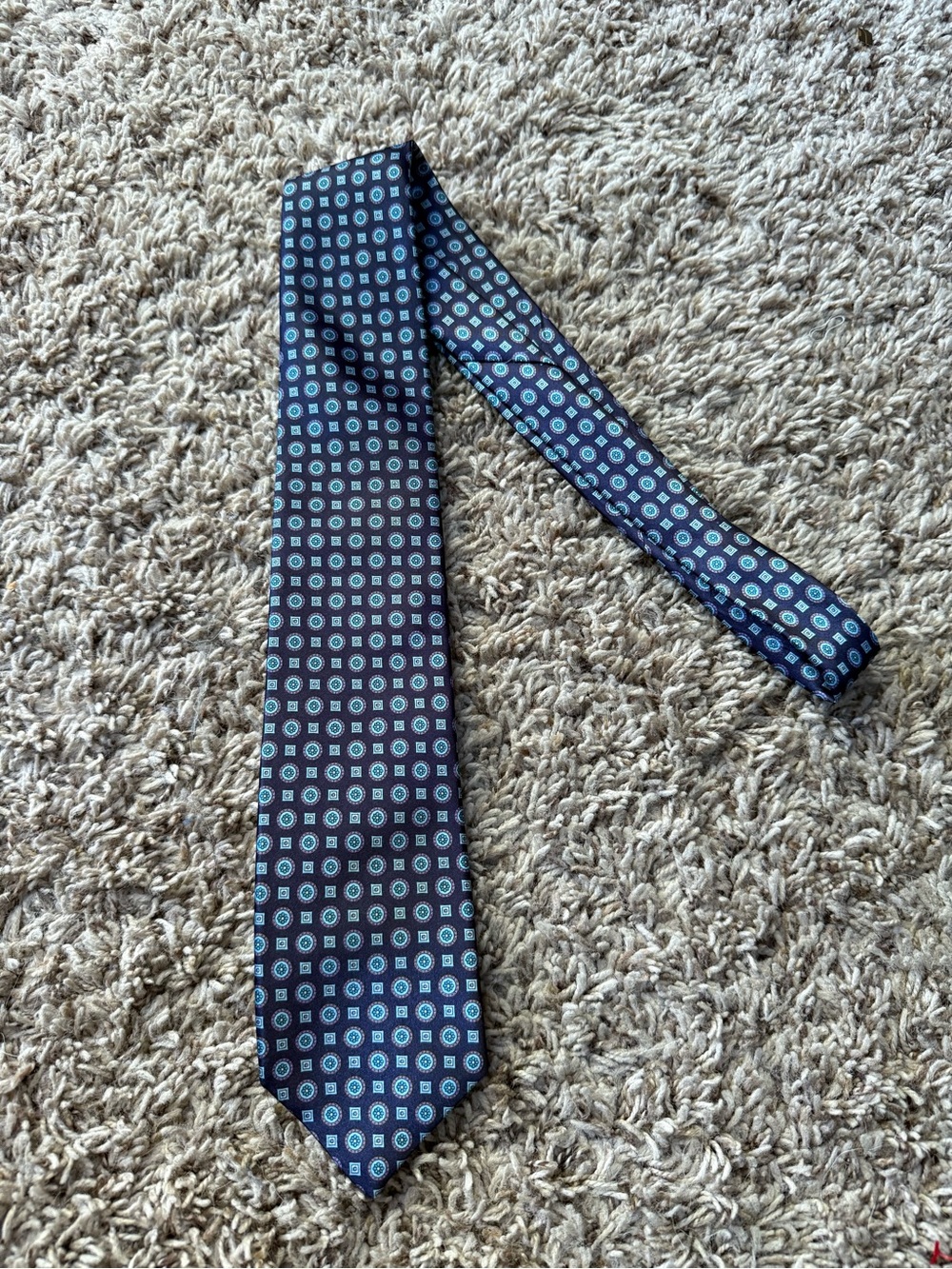 Vintage 1970s Beau Brummell Geometric Medallion Necktie